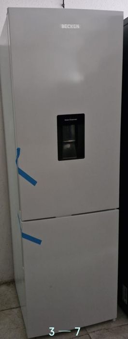 Frigorífico  combinado becken  com dispensador de agua no frost