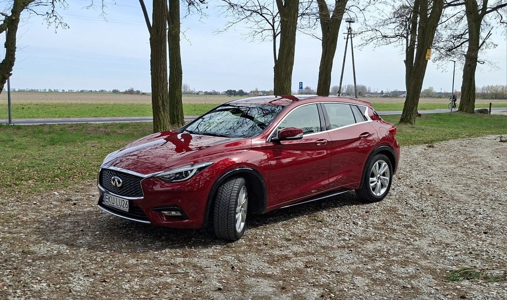 Samochód osobowy Infiniti Q30 2018 rok