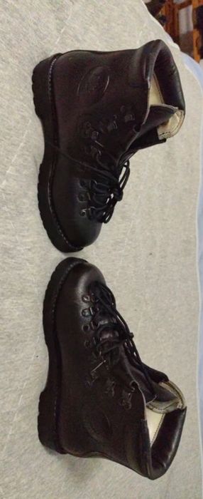 Espetaculares botas de montanhismo Kamet em couro genuíno