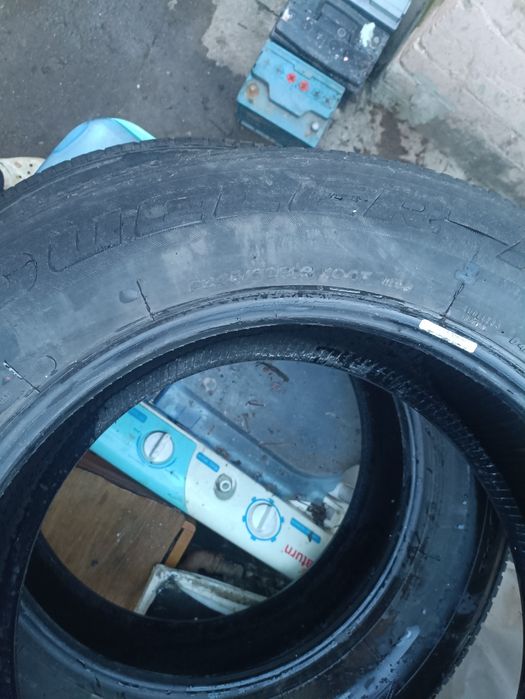 Продам летние шины Bridgestone Dueler