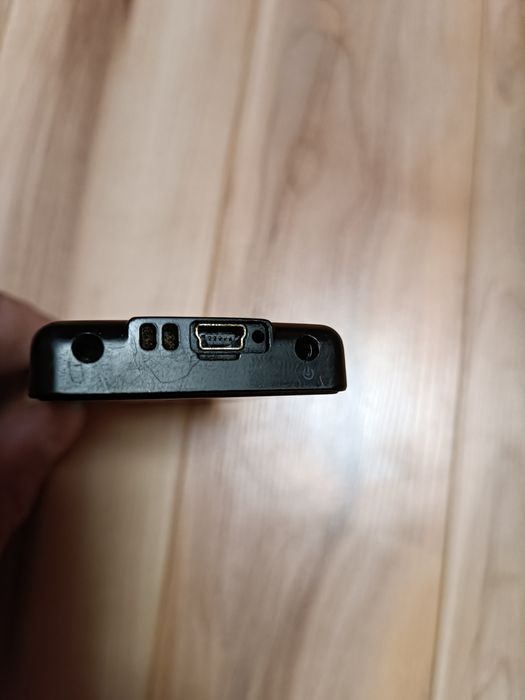 iRIVER E100, 8 ГБ + microSD.