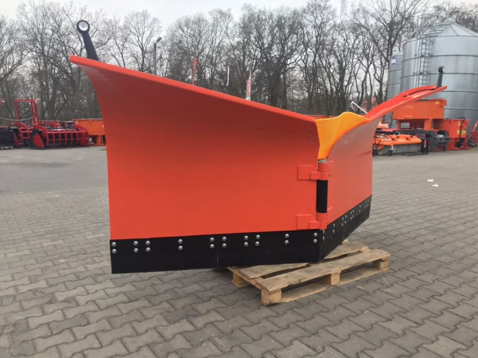 Plug do śniegu strzałka 300 cm manitou tur euro i tuz JCB CAT nowy