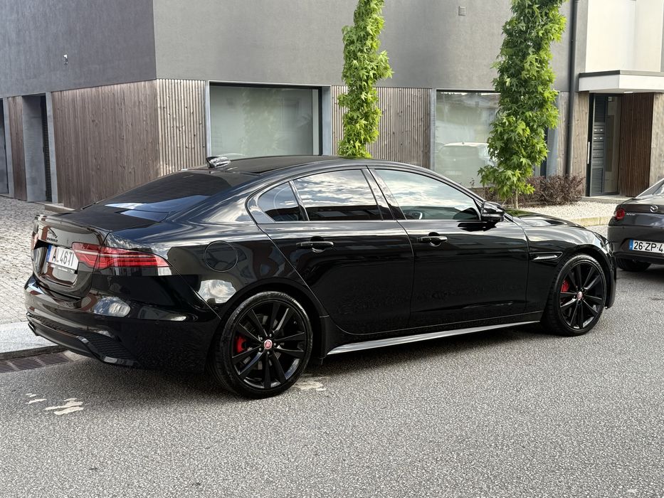 Jaguar XE 204 Cv Black Edition