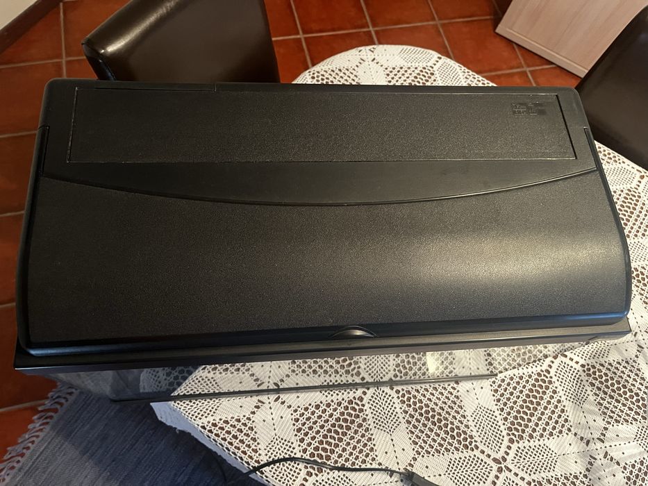 Aquário grande + móvel feito á medida + acessórios