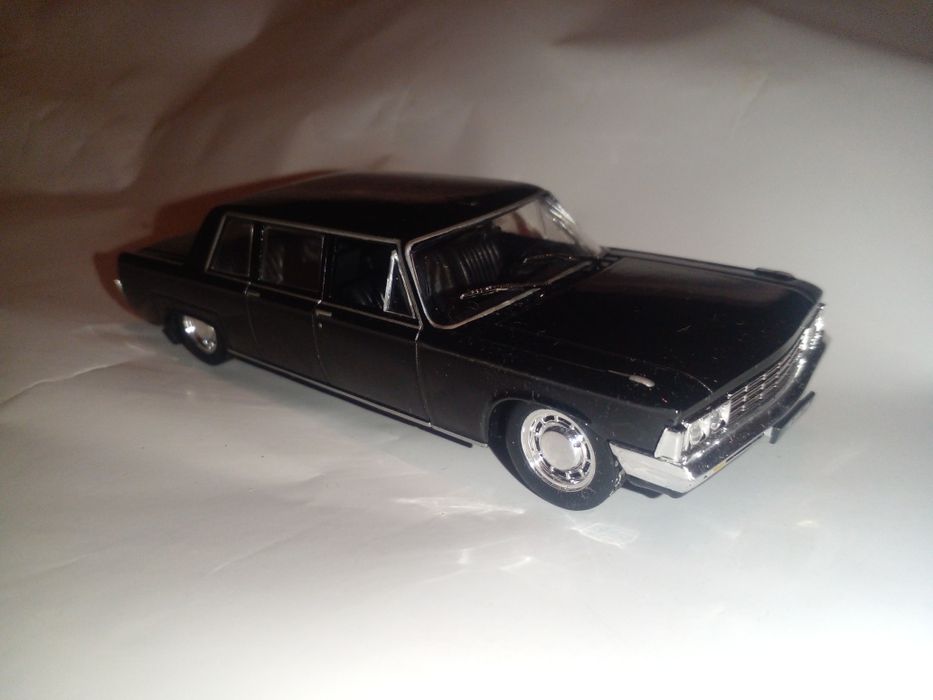 Масштабная модель автомобиля ЗИЛ-114, 1:43, Китай