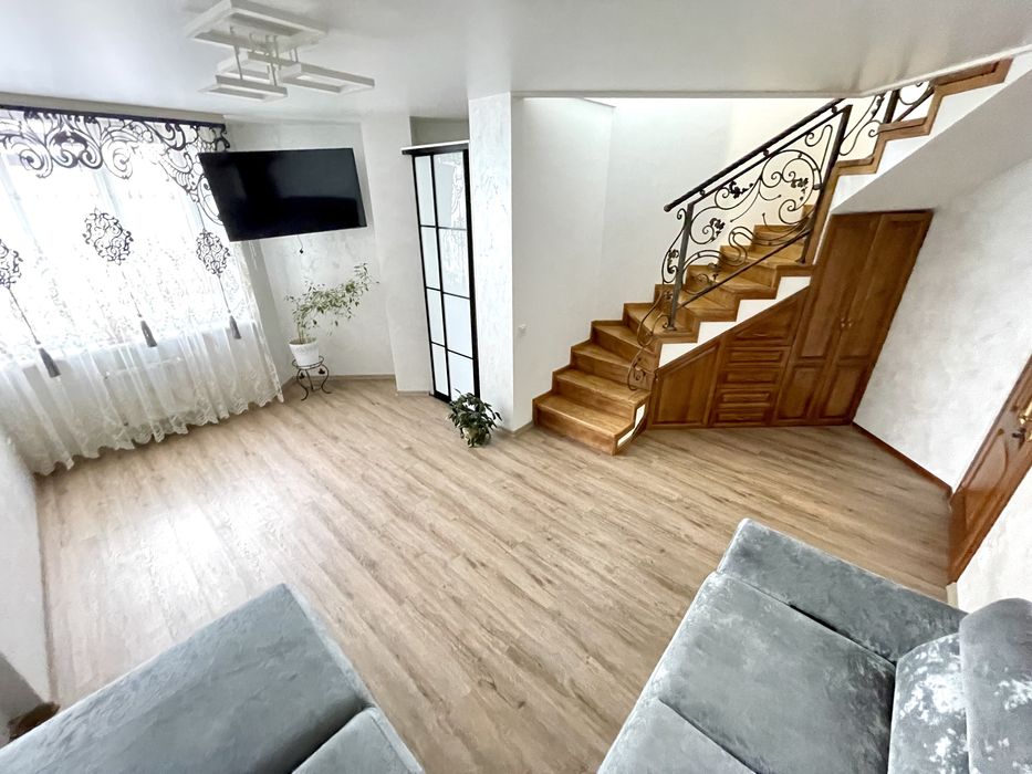 Трикімнатна квартира в оренду/новобудова