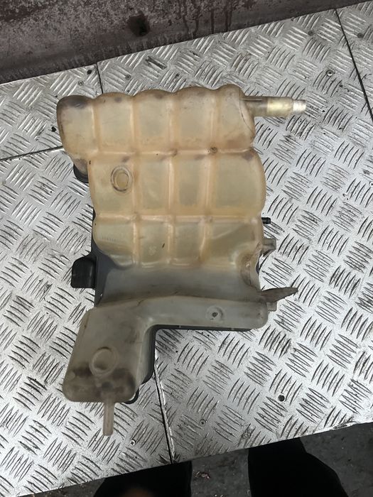 Бачок разширительный Jeep Grand Cherokee wk год 07 чероки гранд