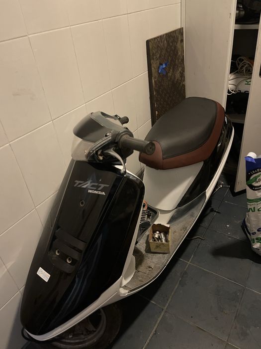 Продам Honda Tact 24 (японец)