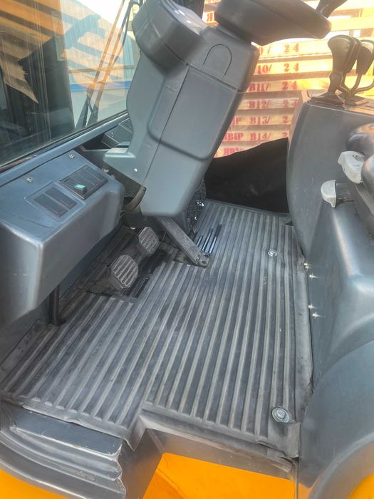 Навантажувач, погрузчик дизельний 5 т Jungheinrich