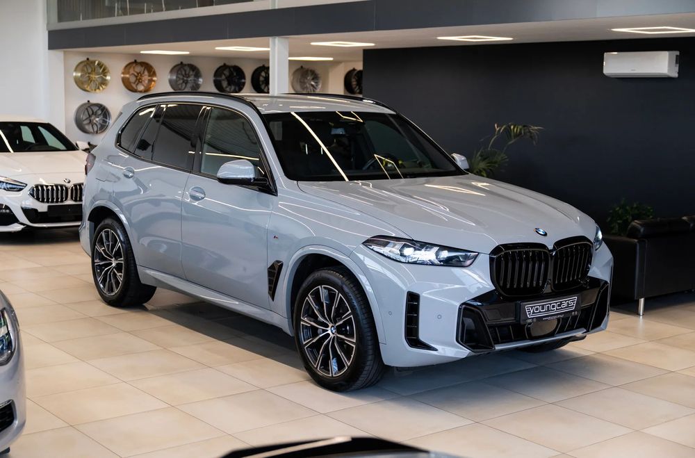 BMW X5 30d xDrive / M-Sport Pakiet / Hak / Pakiet serwisowy / Gwarancja !!!