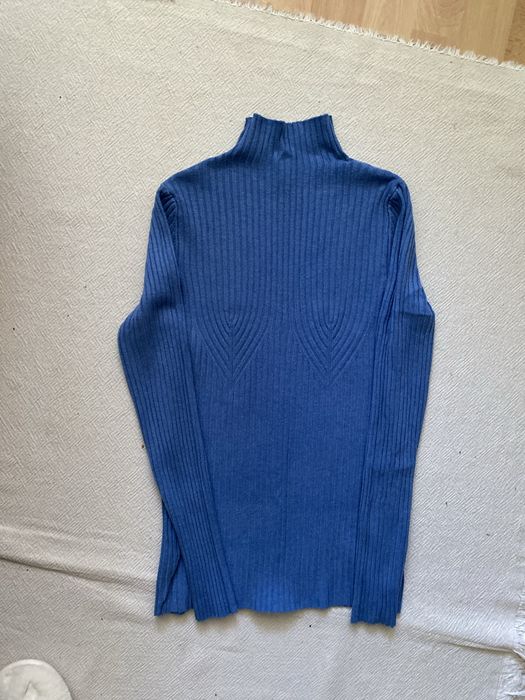 Світер жіночий гольф