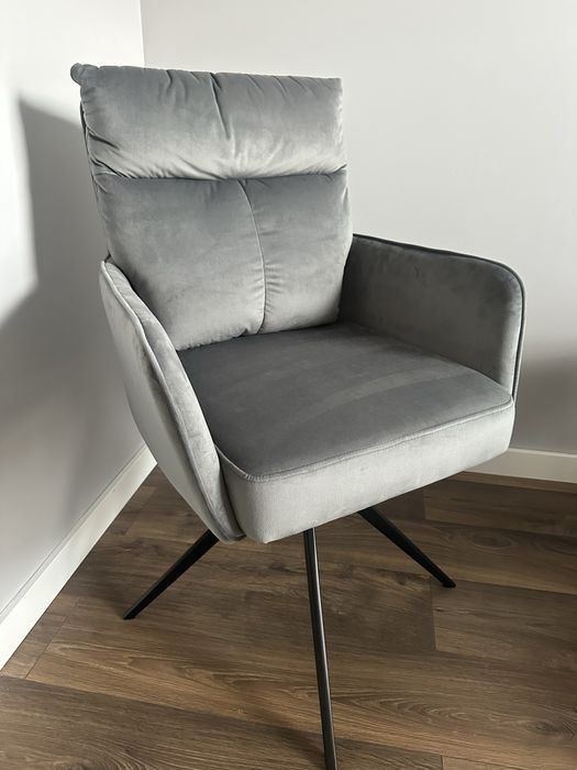 Fotel obrotowy welur