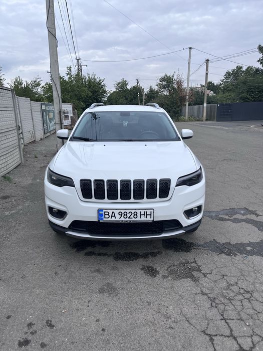 Продам свій Jeep Cherokee