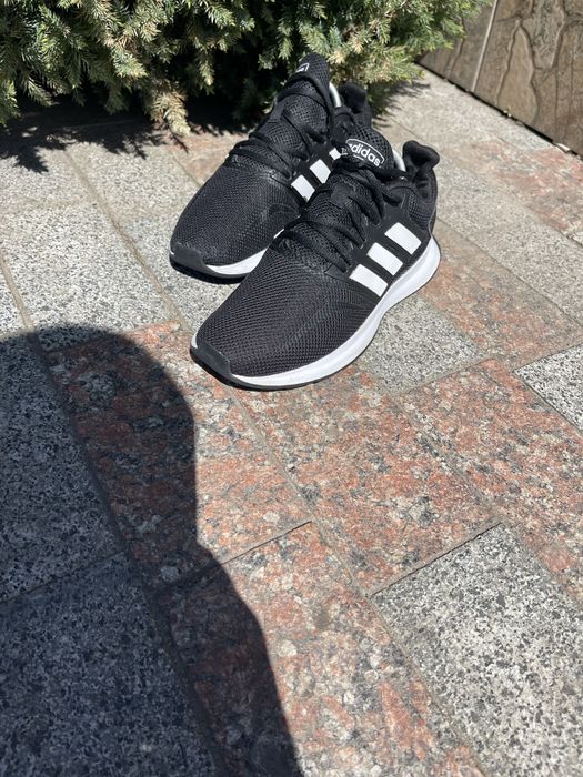 Кросівки чоловічі для бігу ADIDAS Runfalcon