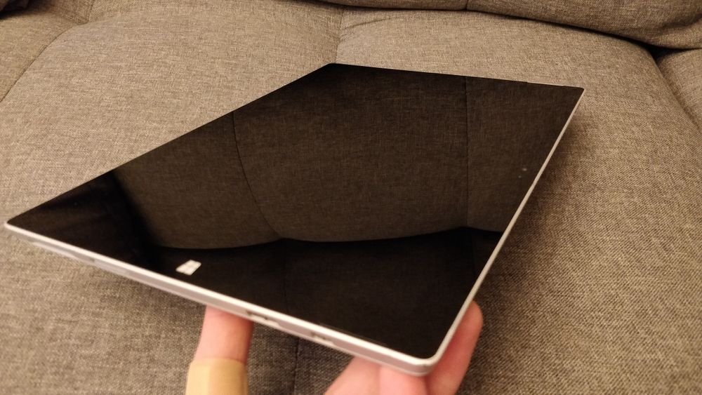 Surface 3 pro Microsoft i3 4gb ram 64gb  tablet z windows 10 komputer