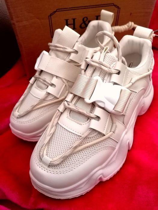 Sapatilhas "H&D" 39 (Novas na caixa)