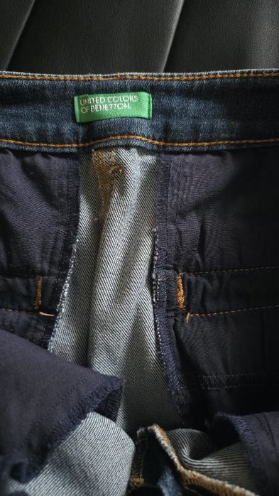 Продам джинсову спідницю Benetton