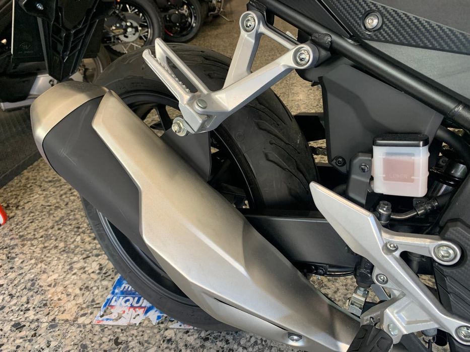 Honda CB 500 FA de 2021 com 543 Kms, Absolutamente "como Nova". Nacional com Revisōes Honda