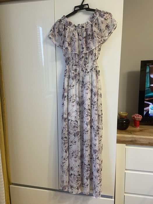 Długa sukienka rozmiar 38