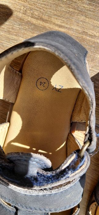 Sandalias Zippy 24 muito boas