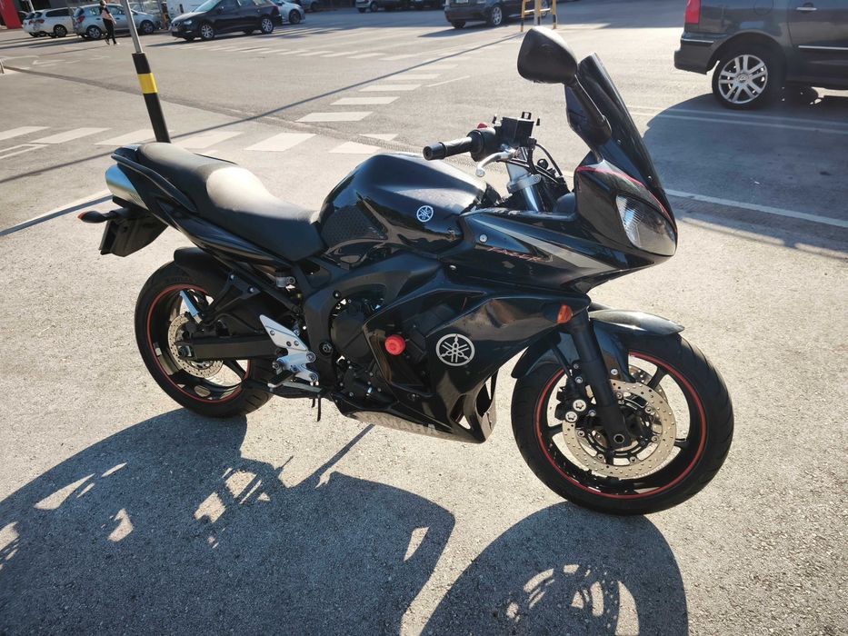 Yamaha FZ6S - Carenada