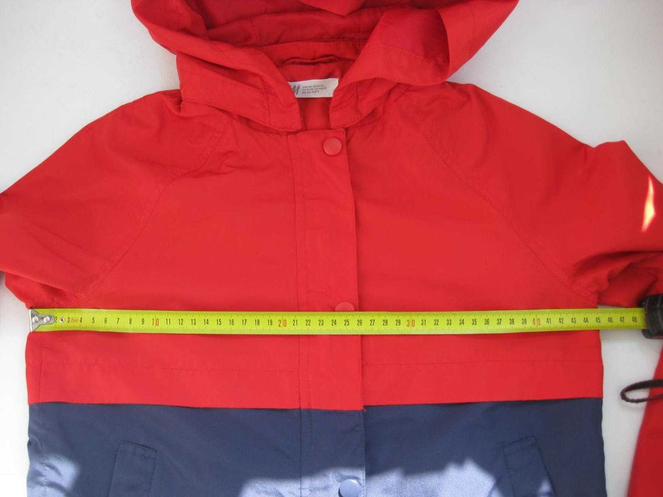 Легкая ветровка H&M на девочку 10-11 лет