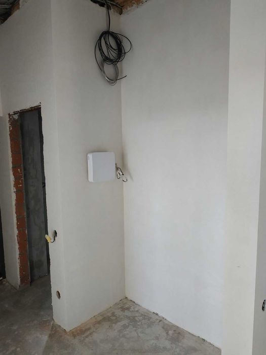 Будинок з максимальним наповненням для ремонту біля Києва!