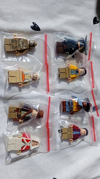 Lego figurki: Indiana Jones, The lone ranger, Jurassic Park, spiderman