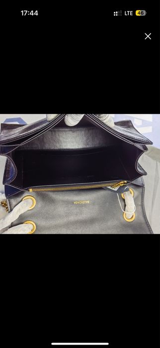 Сумка Balenciaga Crush