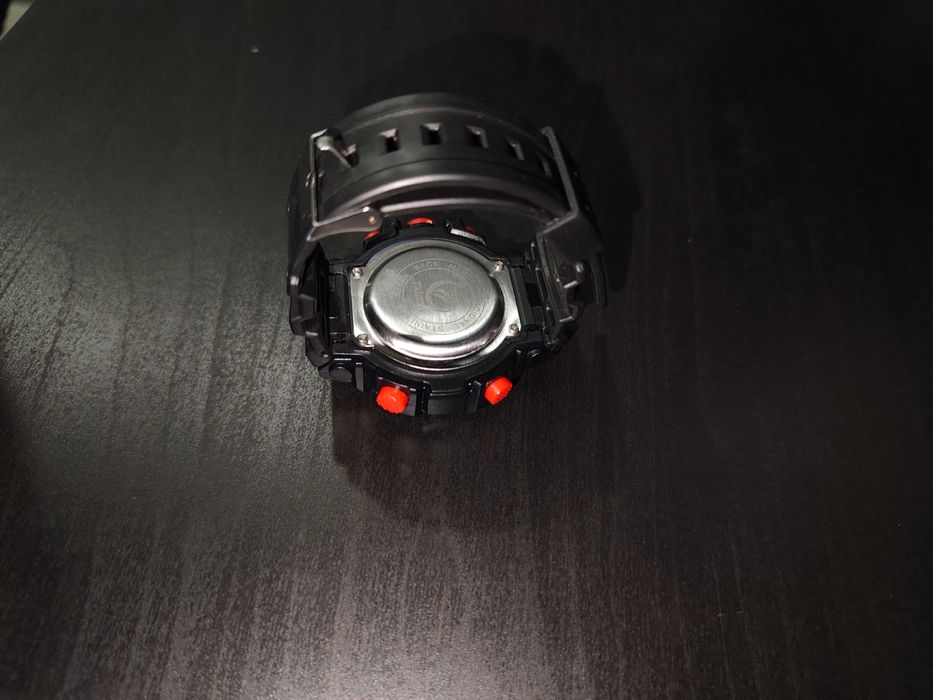 Relógio R-SHOCK desportivo á prova de agua (vermelho e preto)