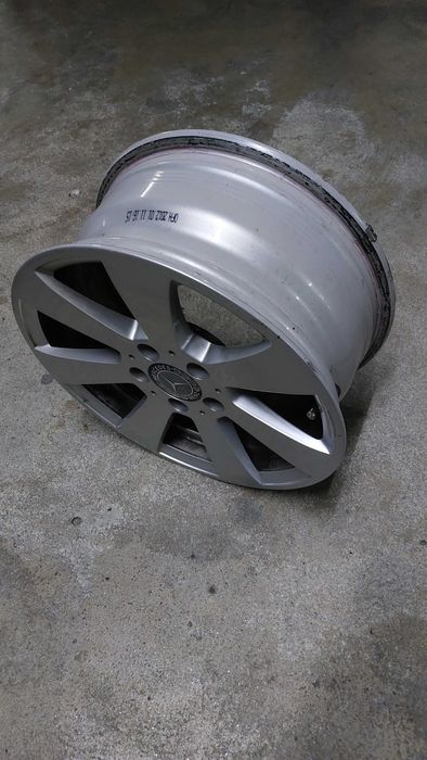 Jante de liga leve 16" Mercedes