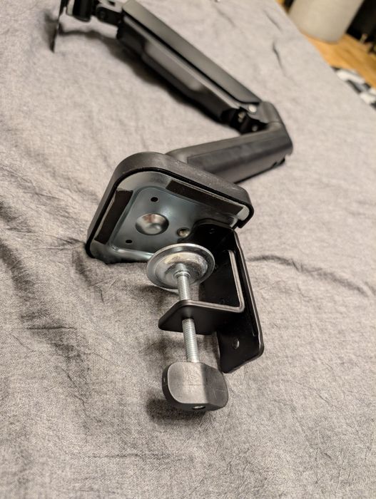 Кронштейн для монітора