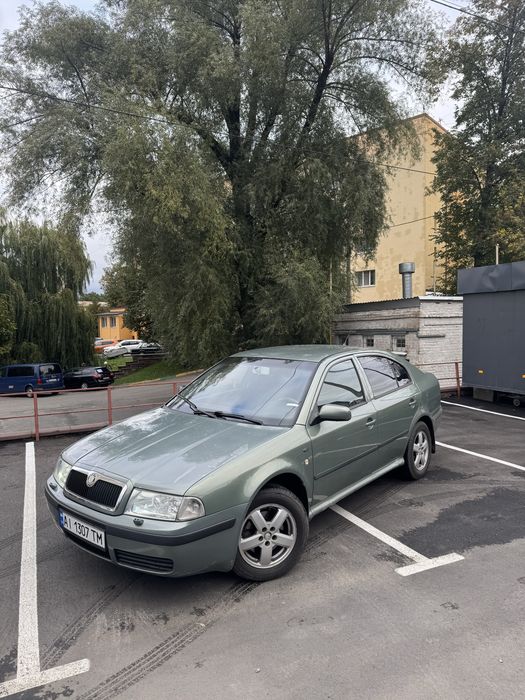 Шкода 2.0 газ/бензин 2002