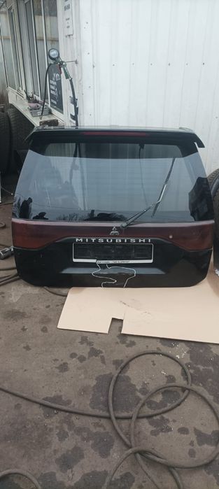 Задня ляда Паджеро спорт