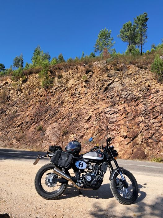 Macbor Eightmile 125 quase nova