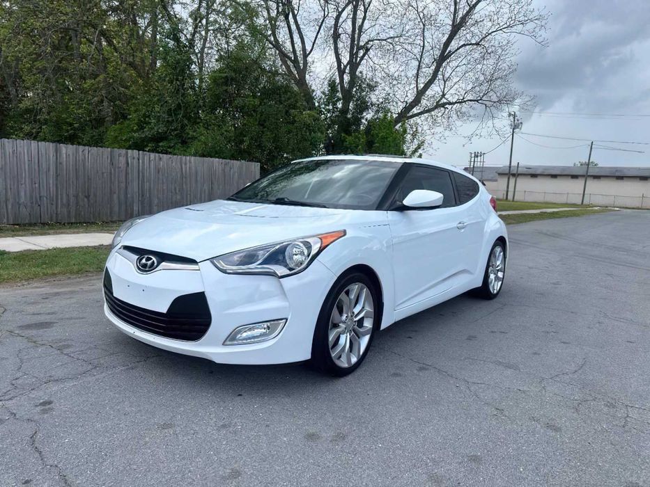 Hyundai Veloster      2015