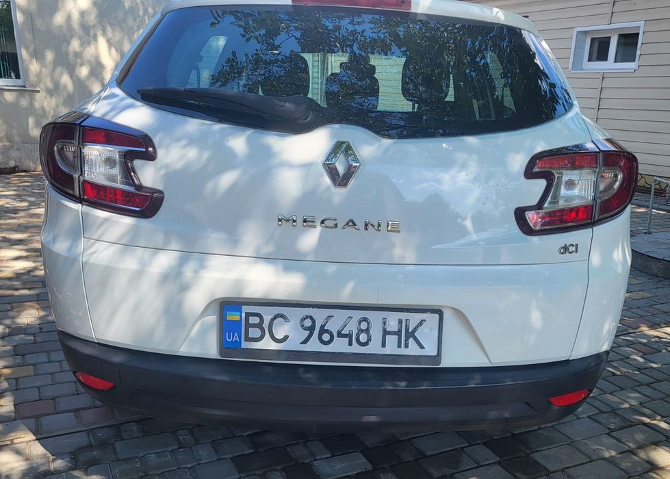 Продам меган3...