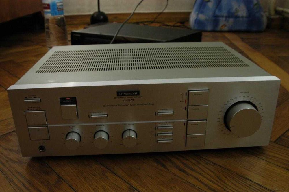 Продам Pioneer A-60 в отличном косметическом и тех состоянии