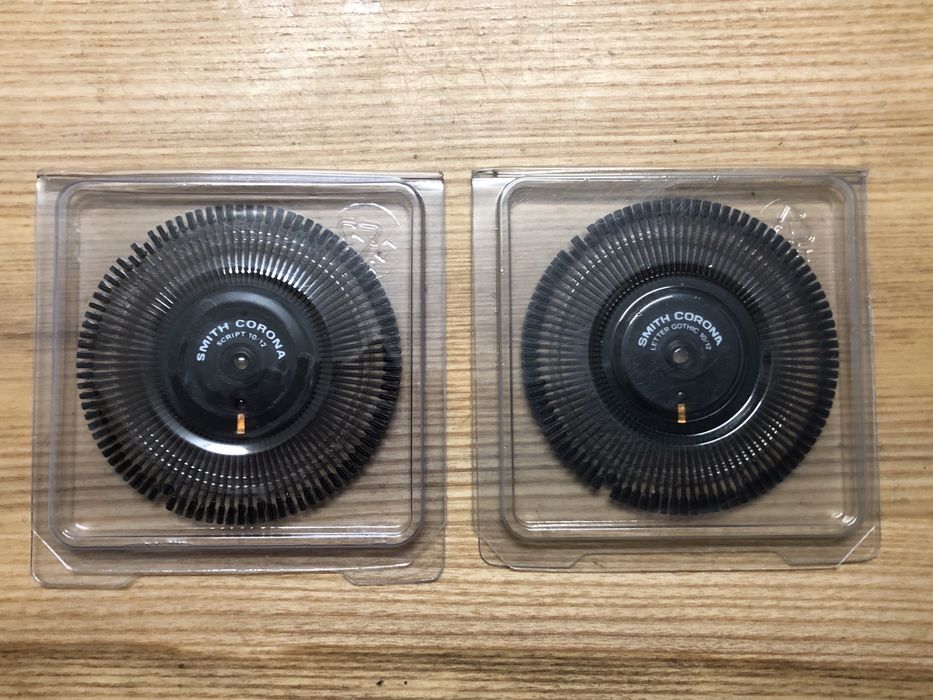 Smith Corona ромашка шрифт друкарської печатной пишущей машинки