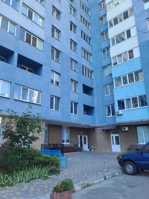 Продажа 1ком.кв.37кв м.Деснянский р-н.ул.Драйзера 40