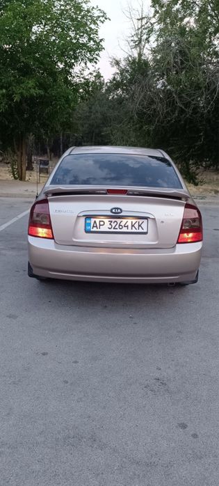 Kia cerato 2006 год