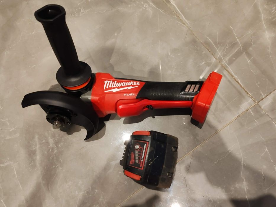 Szlifierka kątowa Milwaukee M18 Łopatkowa