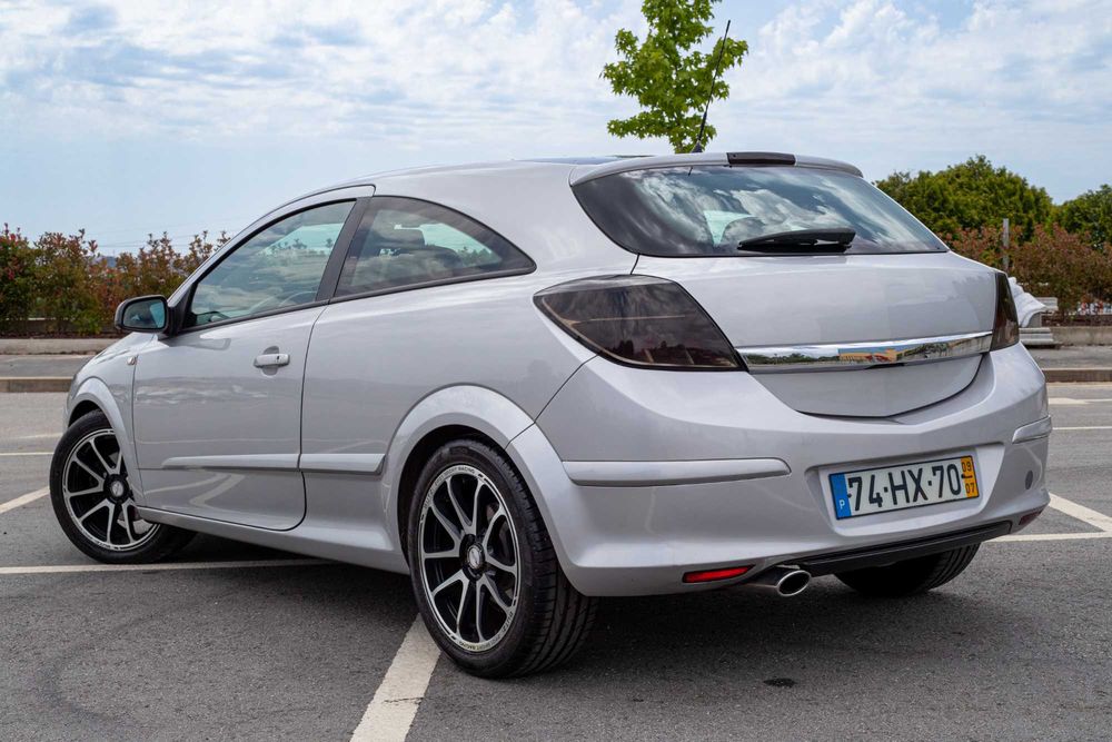 Opel Astra H GTC 1.7 110cv
