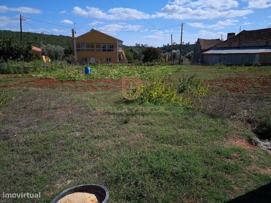 Terreno vedado com viabilidade de construção - perto de Ourem — Nossa Senhora Misericórdias, Santarém