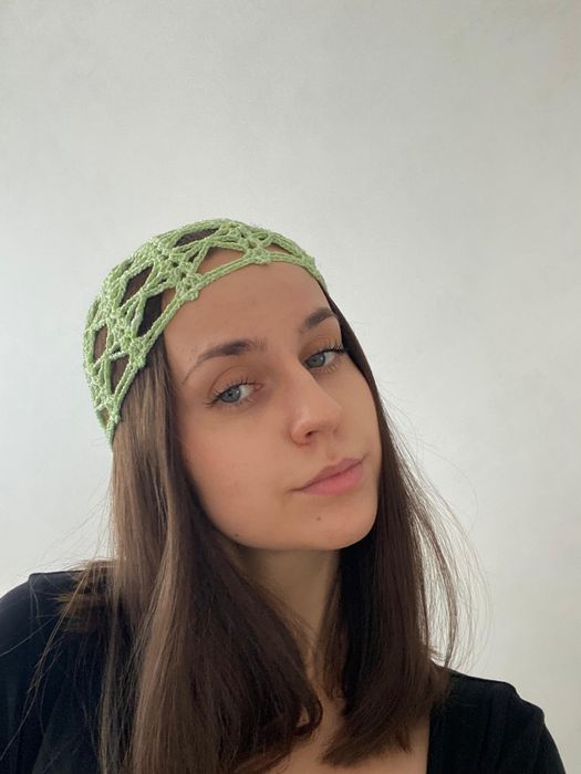 Ażurowa czapeczka dokerka