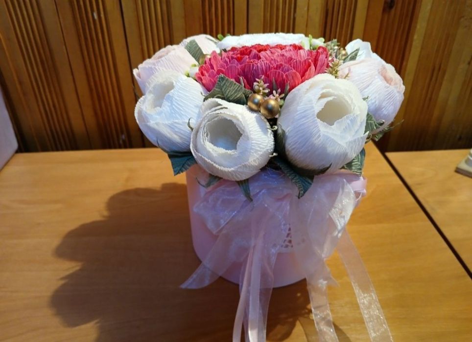 Новий букет штучних квітів