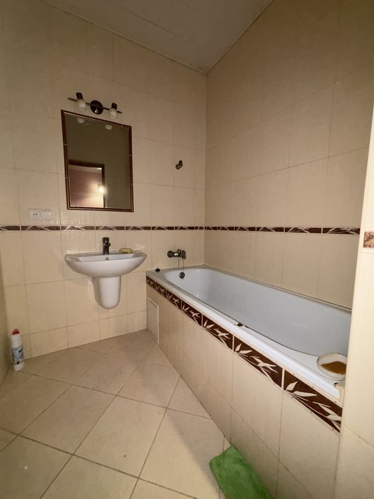 Продається двокімнатна квартира