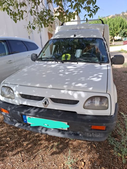 Renault Express de 1995 a gasóleo, 1.9, com 55 cavalos.
Inspeção valida até 08/2027.
Mecânica em excelente estado, pronto a curcular.
