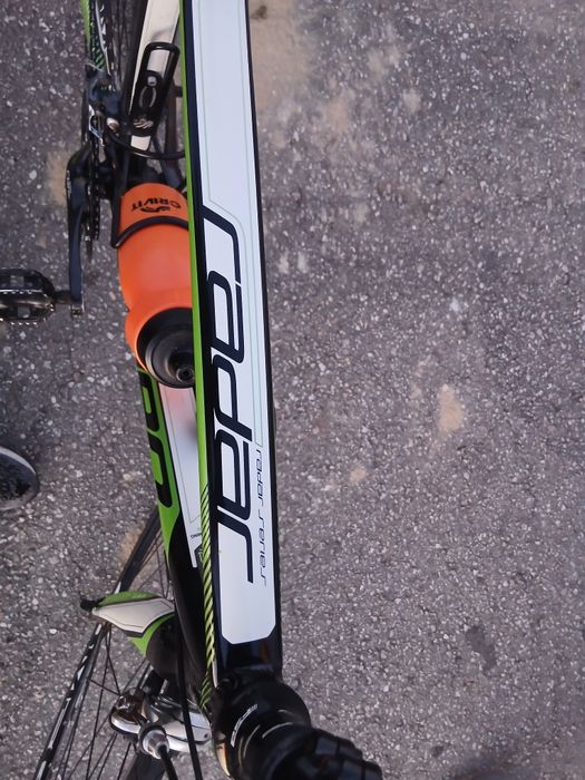 Bicicleta de corrida em Bom estado
