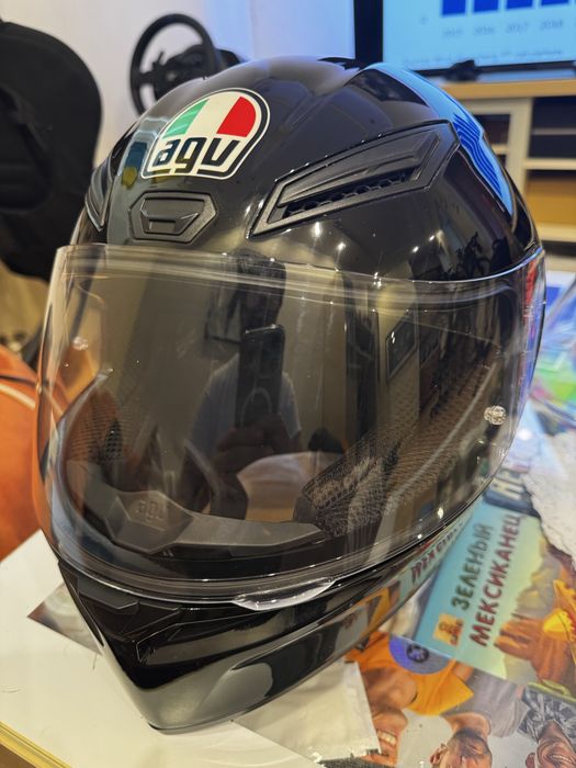 Мотошолом AGV K1